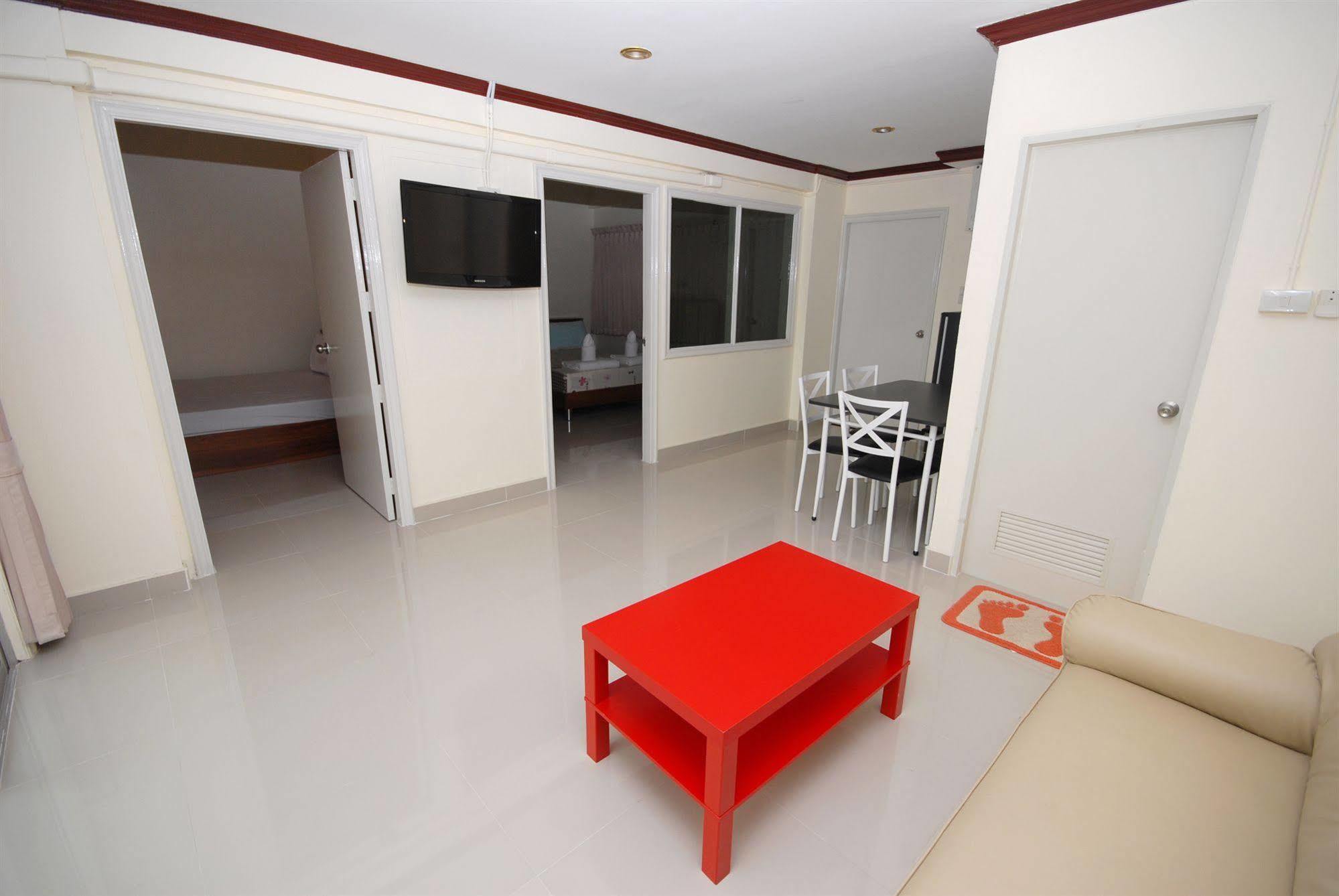 הוסטל פאטאיה Cozy Loft מראה חיצוני תמונה